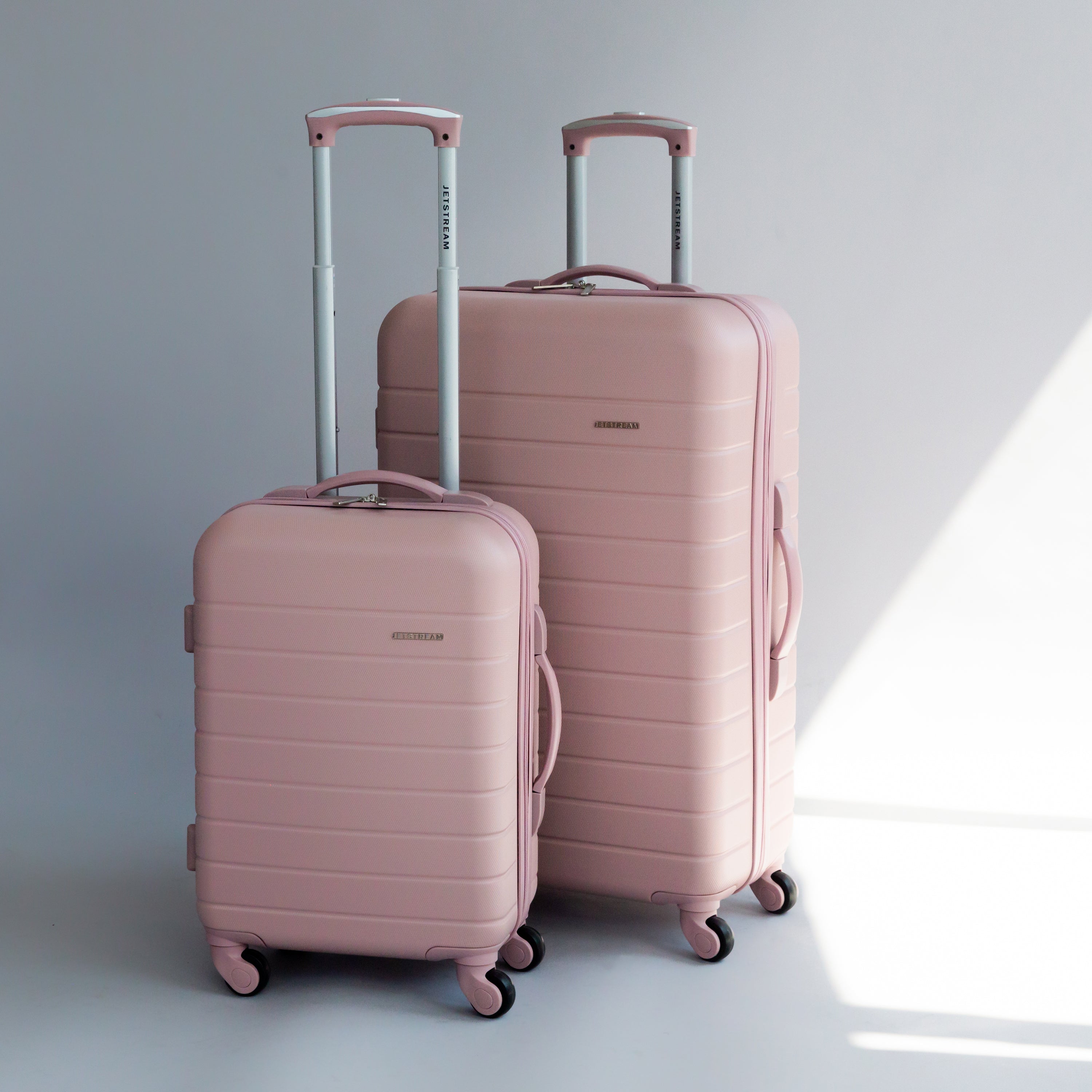 Ensemble de 2 valises à roulettes JetStream®, 18" et 26"